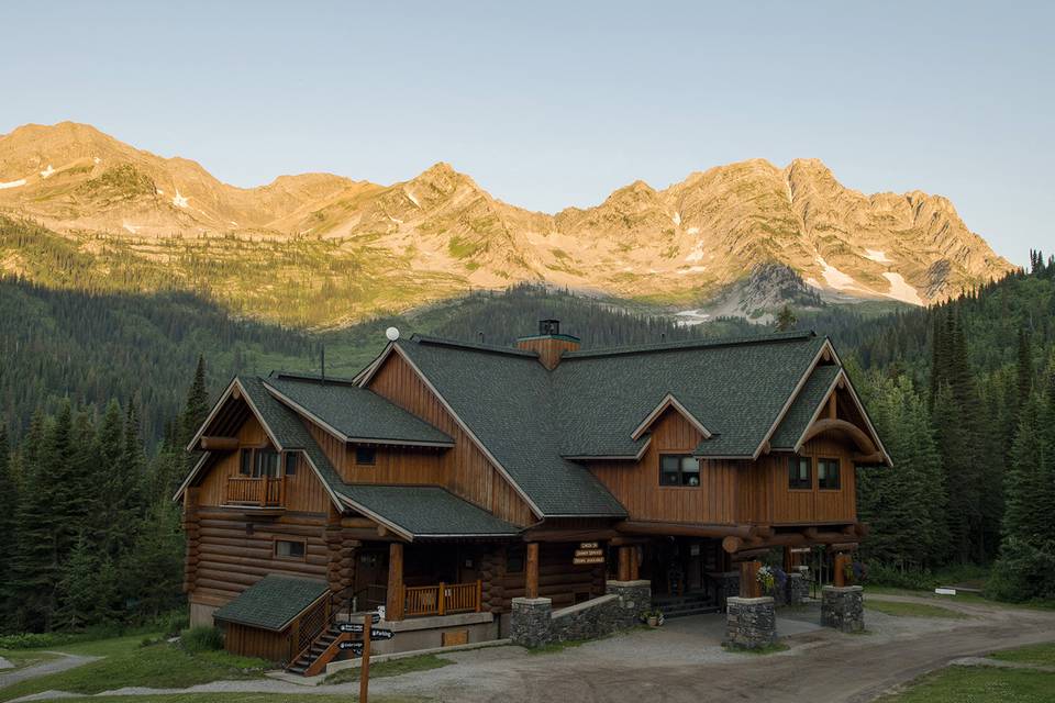 Tamarack Lodge