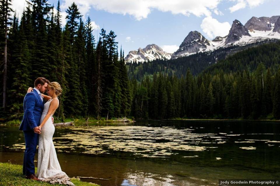 Island Lake Lodge