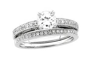 Engagement set