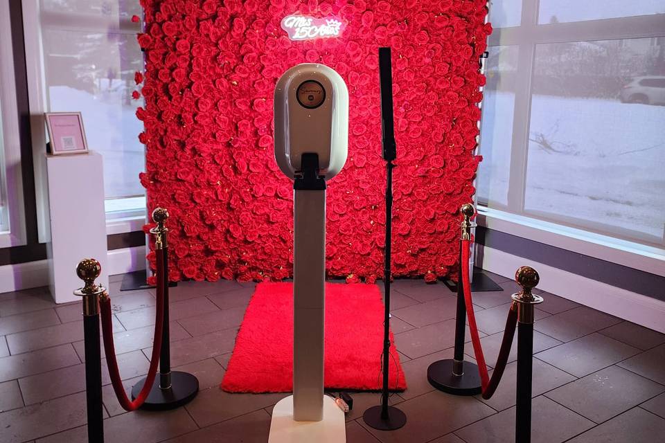 Red flower wall