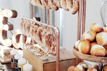 Pretzel bar