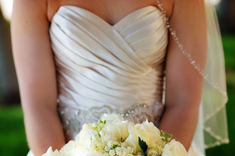 Cream rose bouquet