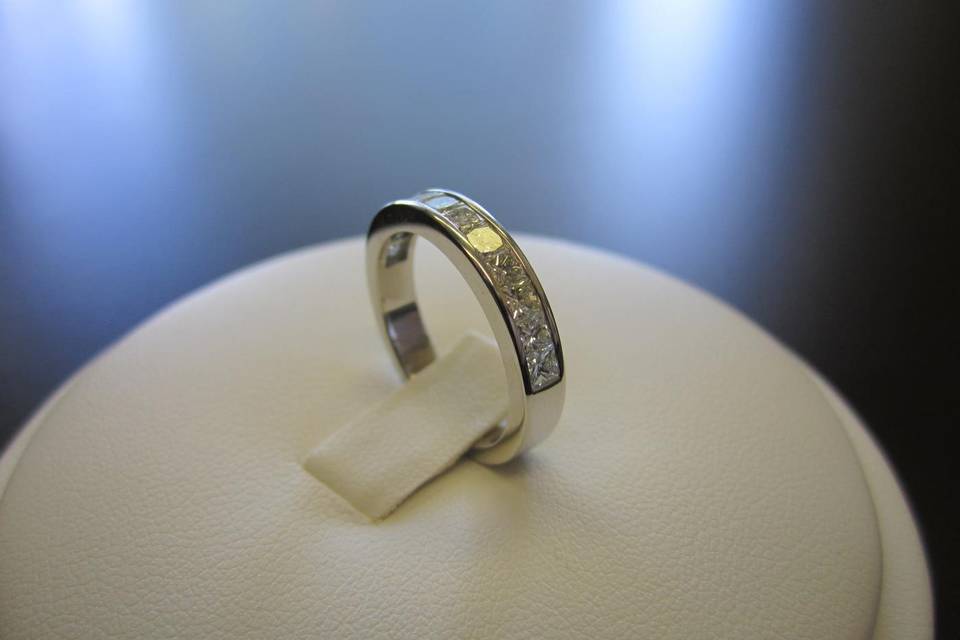 Vancouver Custom Wedding Band