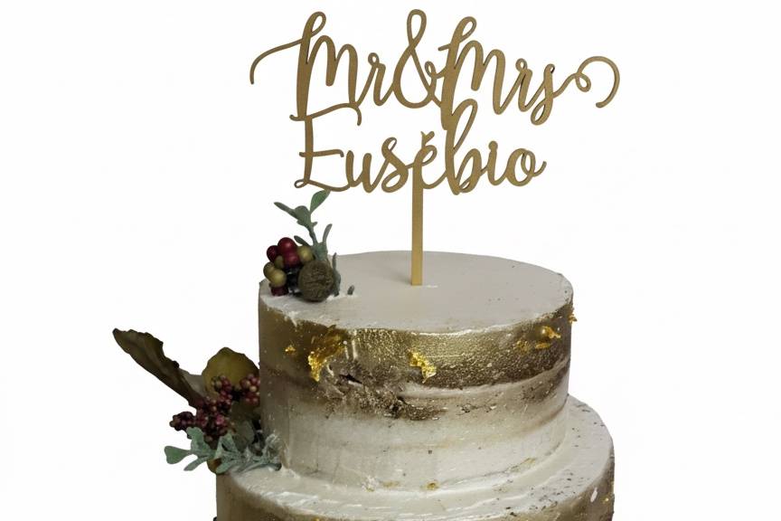 Rustic semi-naked gold