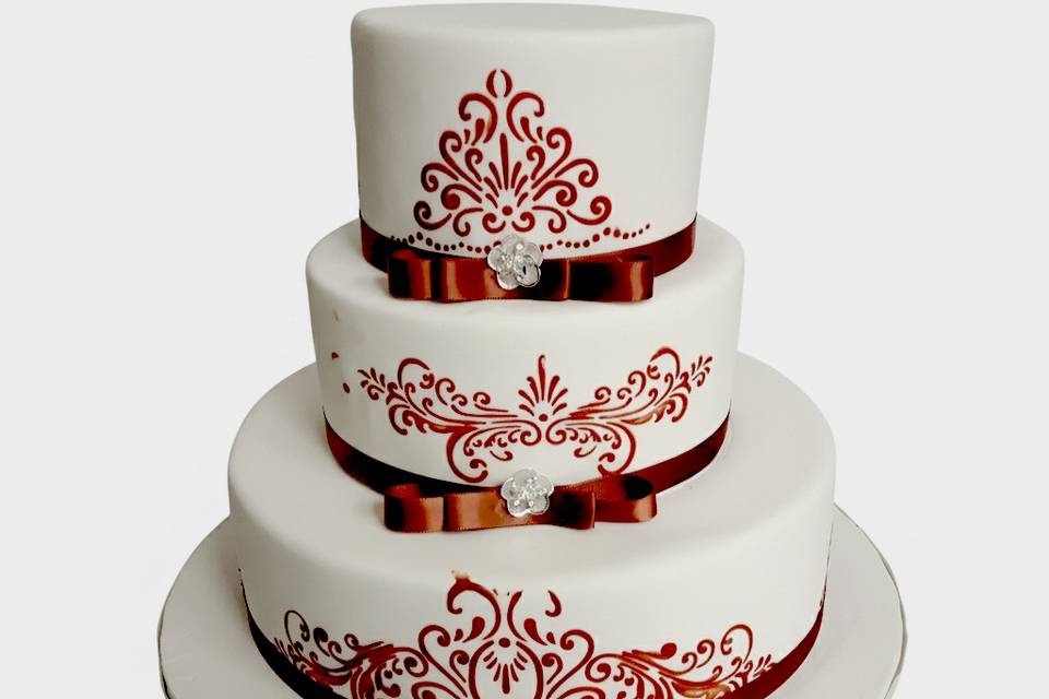 Stencil wedding cake