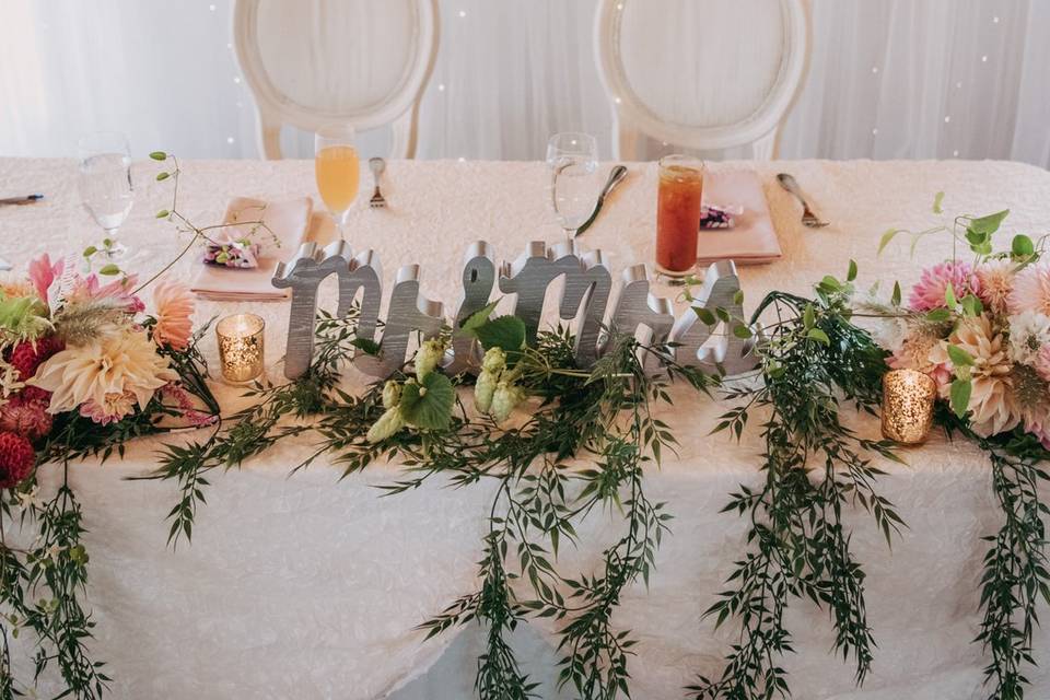 Sweetheart table