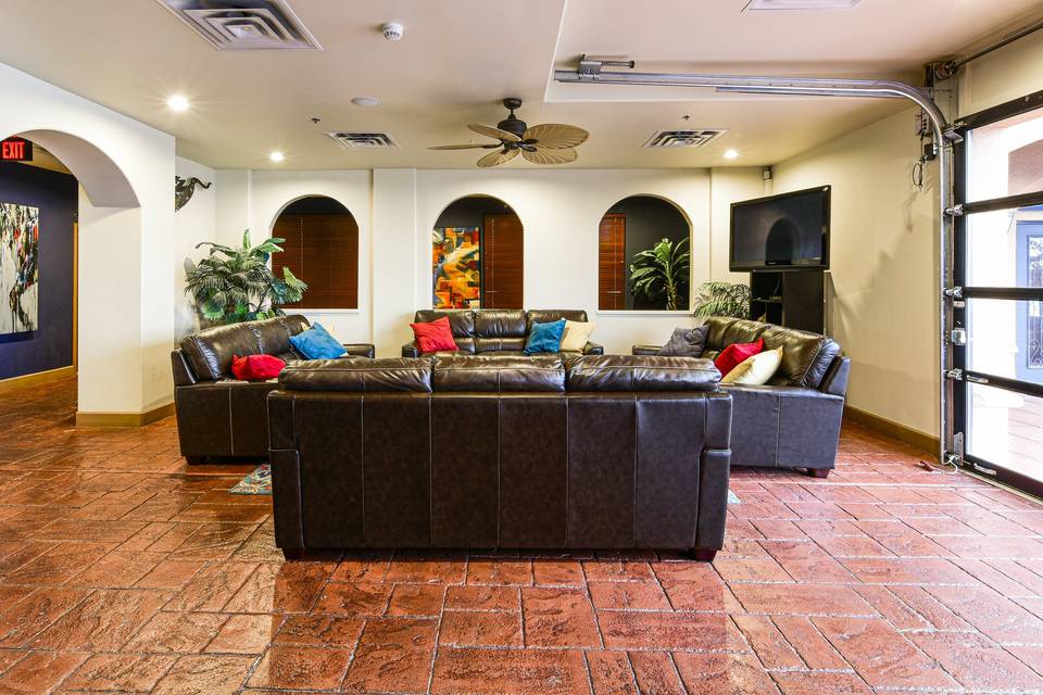 Grand Suite Sitting Area