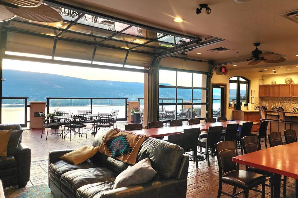 Grand Suite Dining Room