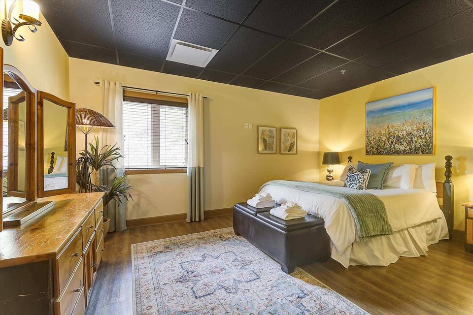 Cadiz Bedroom