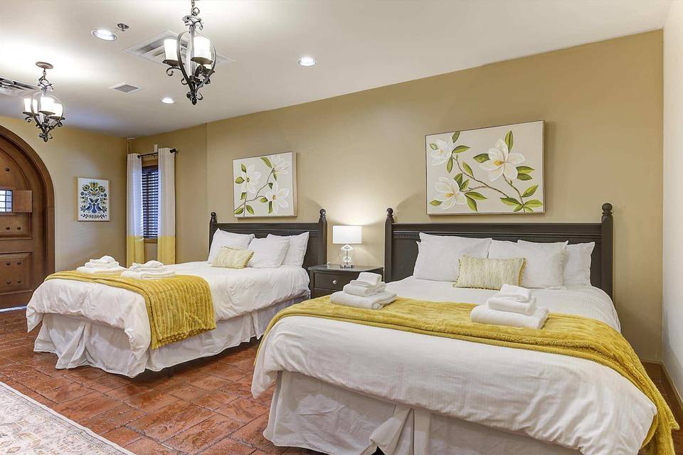 Zaragoza Bedroom