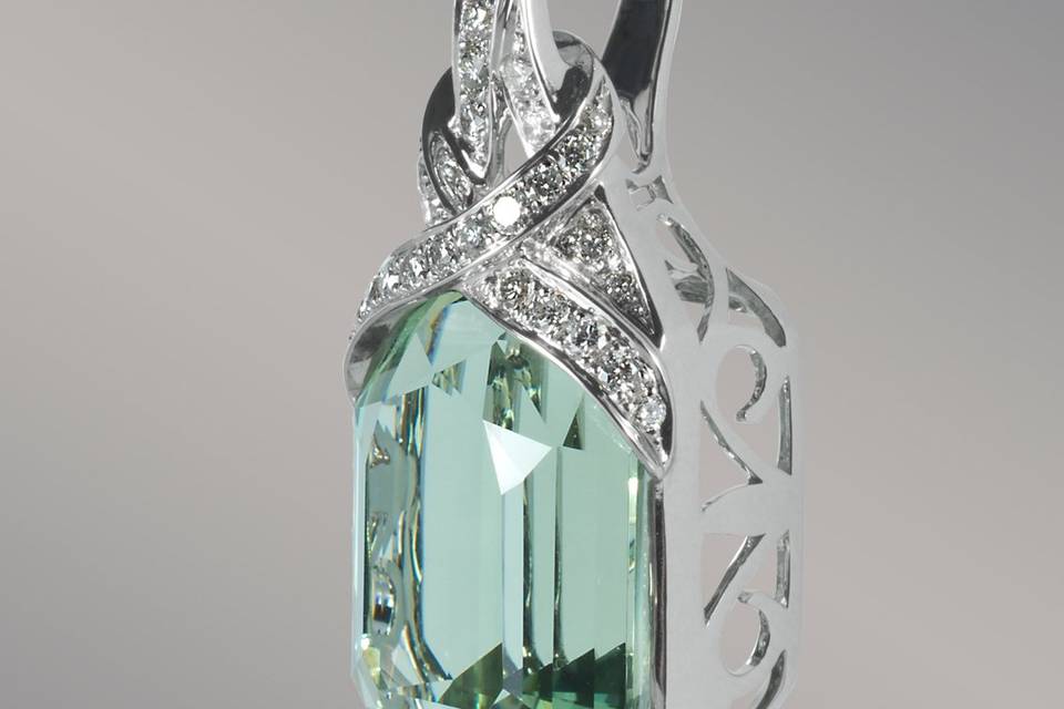 Green Beryl Diamond Pendant