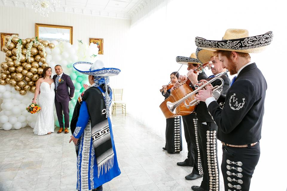 Lobby & Mariachi Band