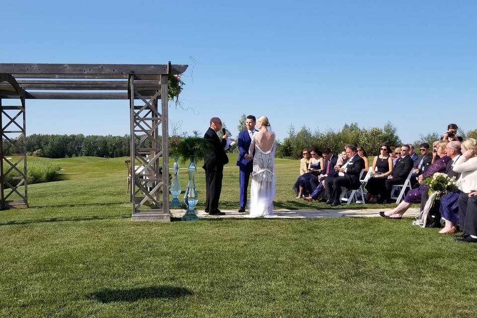 Sunny outdoor ceremony