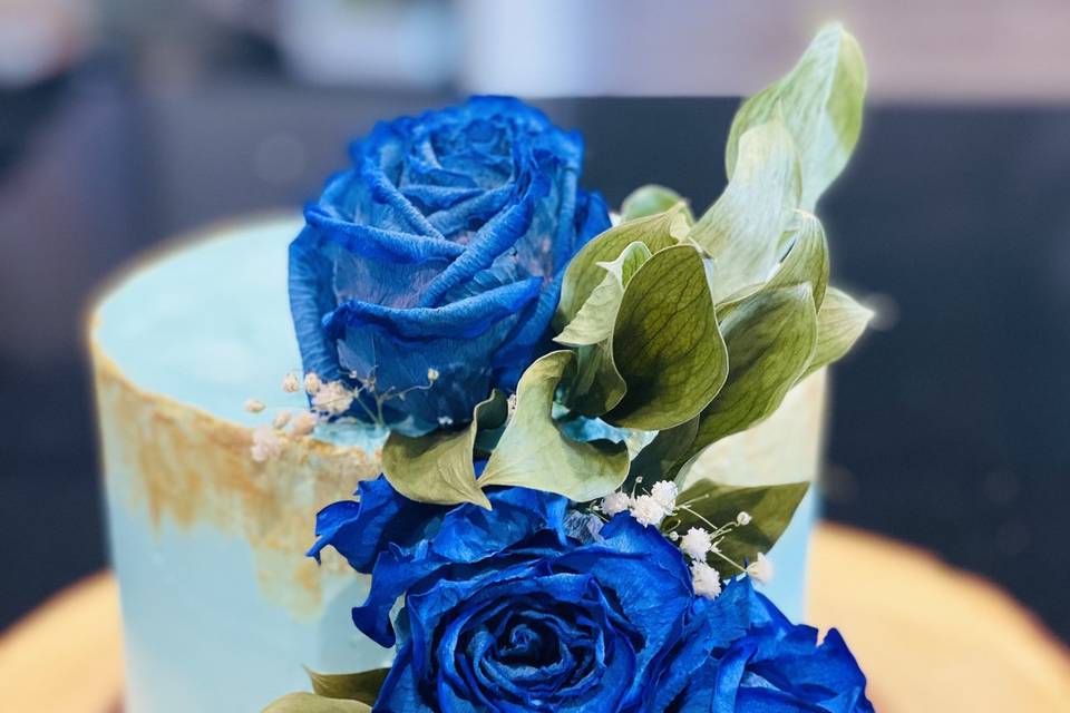 Dried Flower Wedding Cake