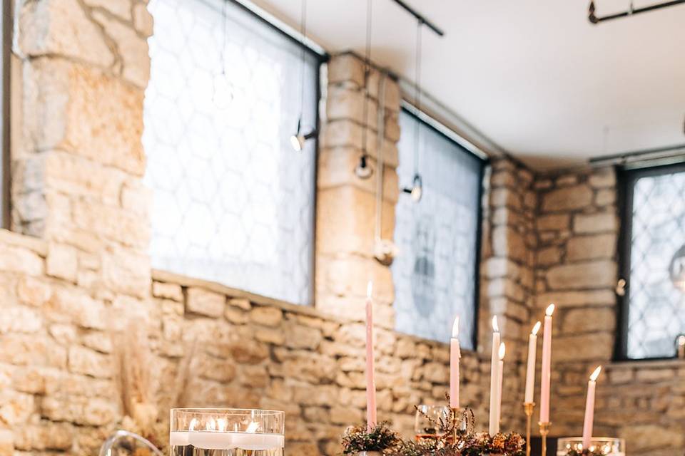 Wedding sweetheart table