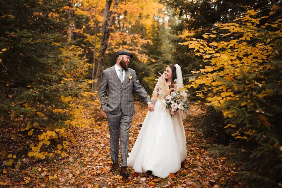 Fall wedding in Bancroft