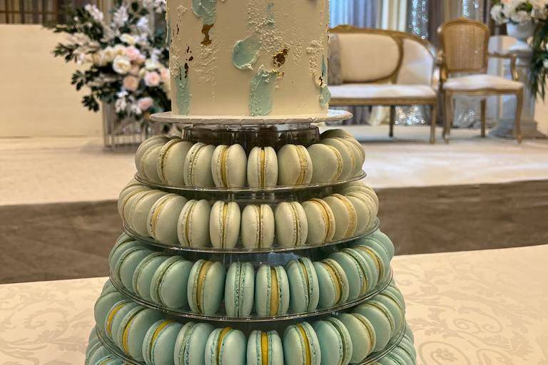 Macaroonika Wedding Cakes + Favours