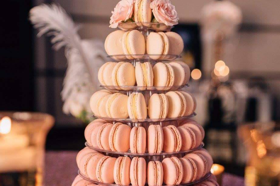 Macaroonika Wedding Cakes + Favours