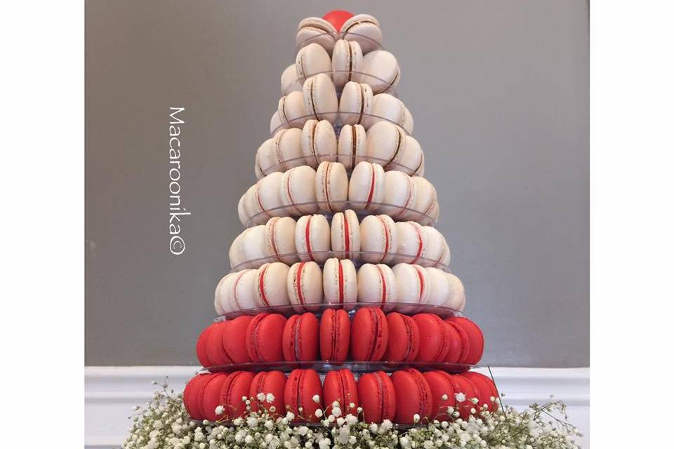 Macaroonika Wedding Cakes + Favours