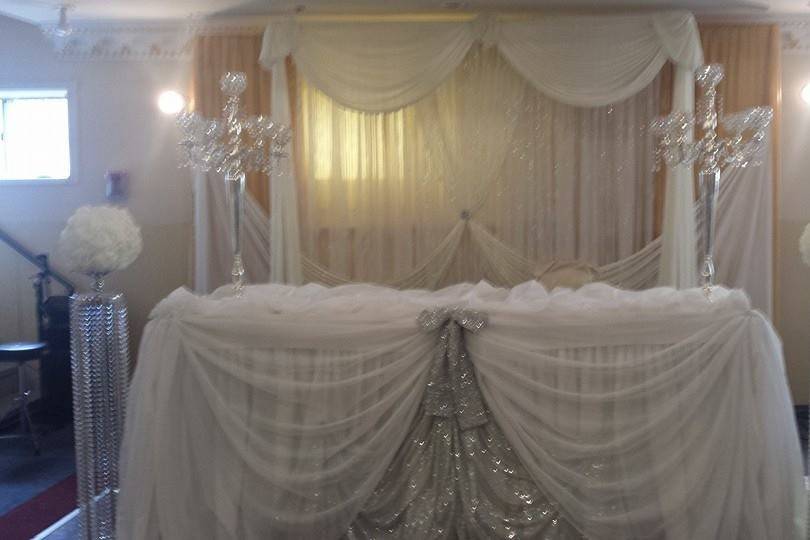 Source wedding event and decor