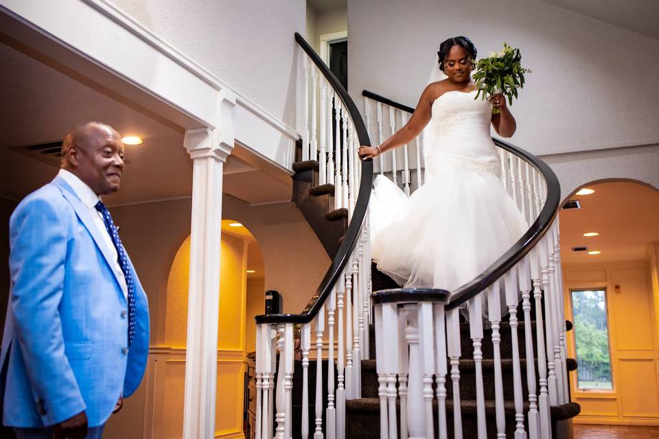 Bridal photo on spiral stairs