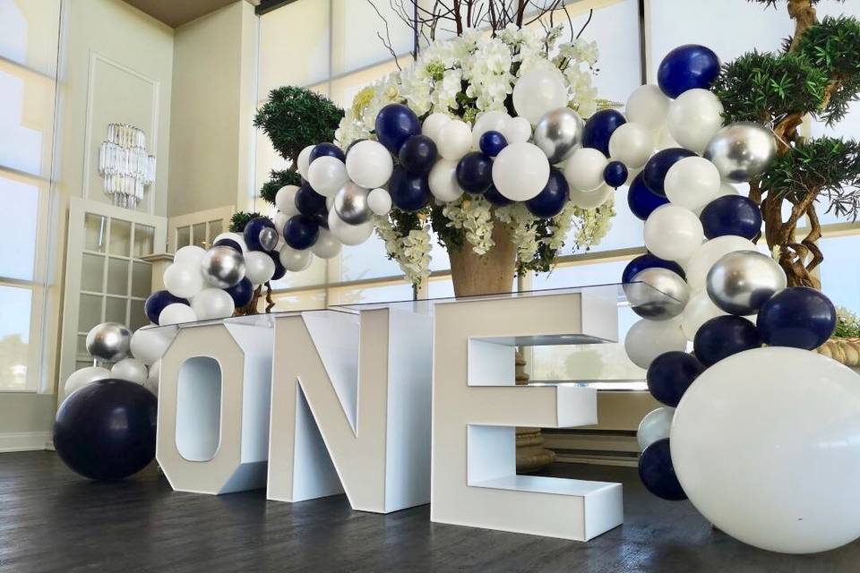 ONE Marquee Letters Balloons