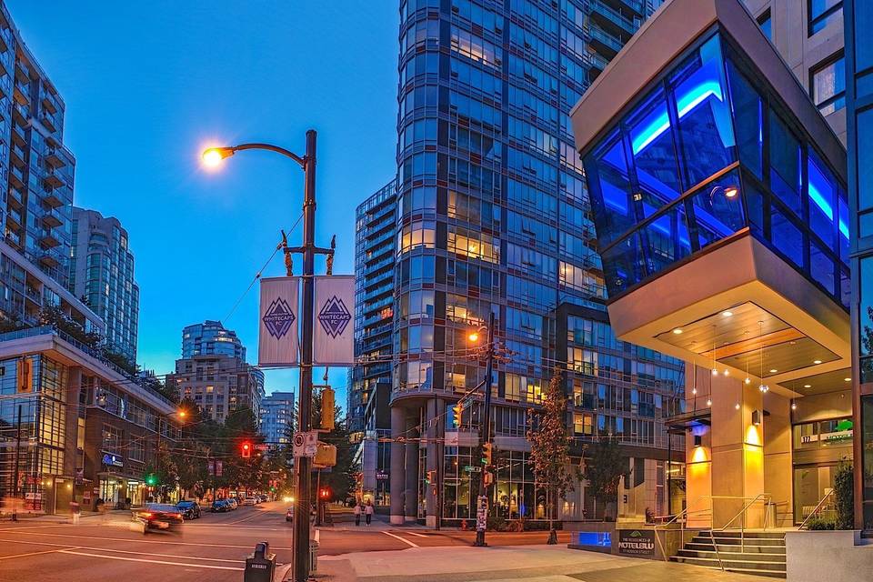 Hotel Blu Vancouver