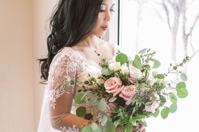 Bride holding her bouquet