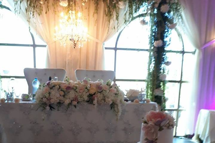 Head table decor