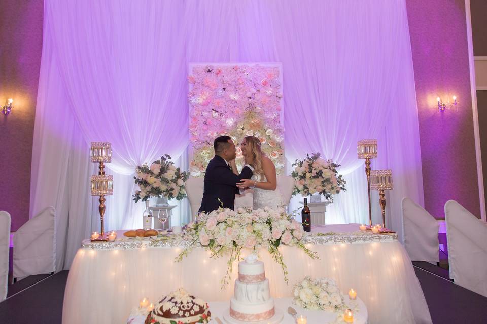 Head table décor