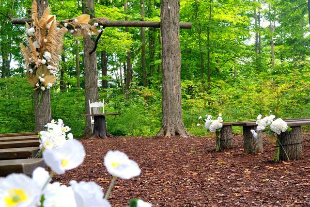 Wooded area ceremony
