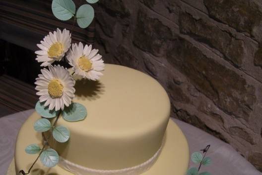 Elegant Gerbera Daises Cake