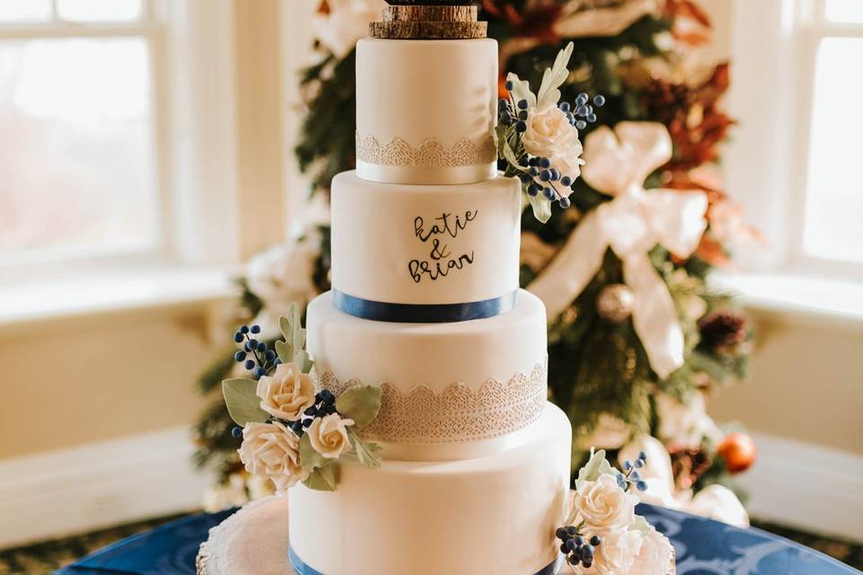 Christmas Wedding Cake