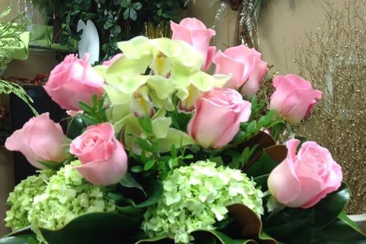 Pink rose and green hydrangea