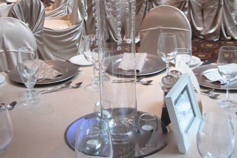 Guest table decor