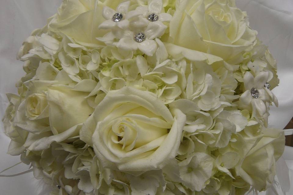 Stephanotis and pearls bouquet