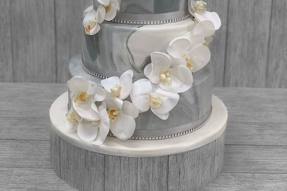 Modern Wedding Cake