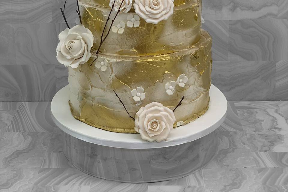 Rustic & Buttercream Wedding