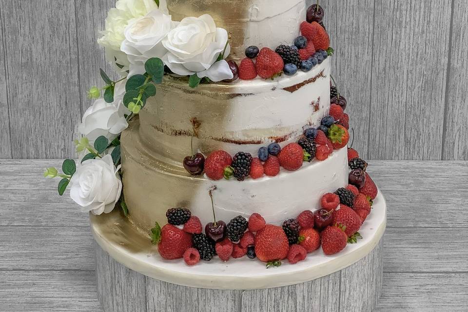 Rustic & Buttercream Wedding