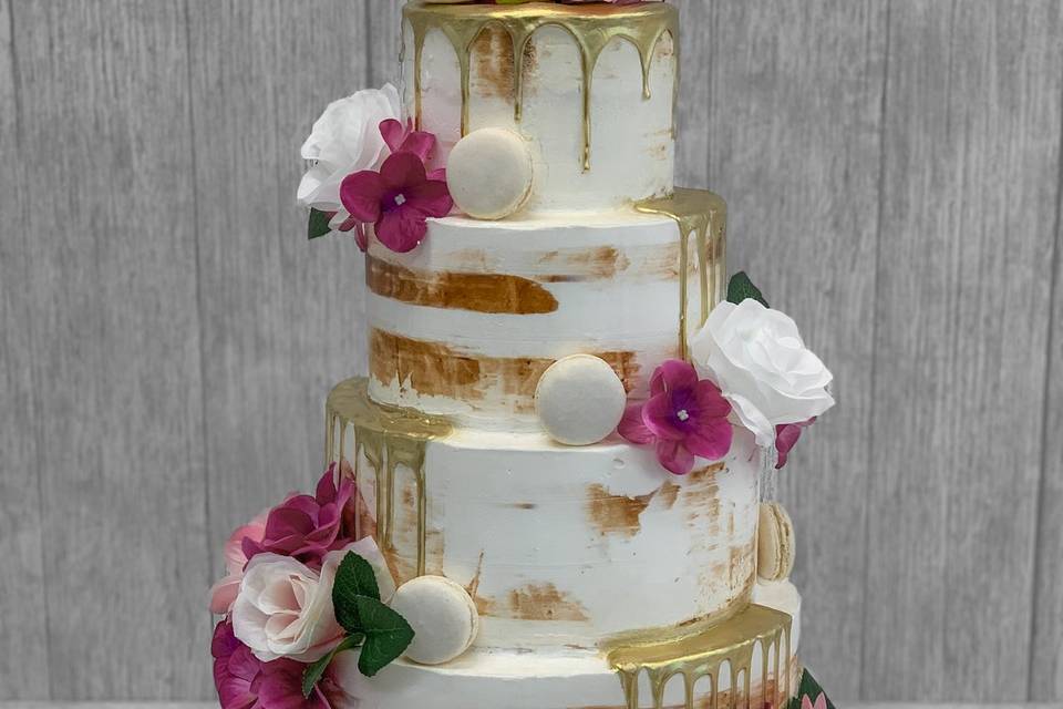 Rustic & Buttercream Wedding