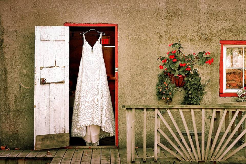 Wedding on the lakeshore