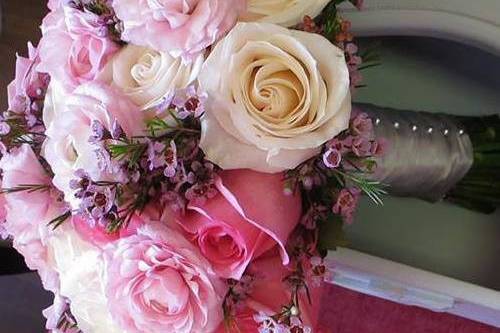 pink flowers wedding bouquet.jpg