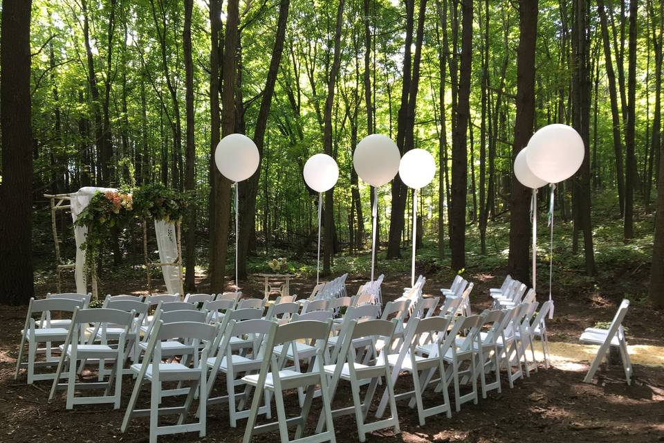 Dream wedding in the forest