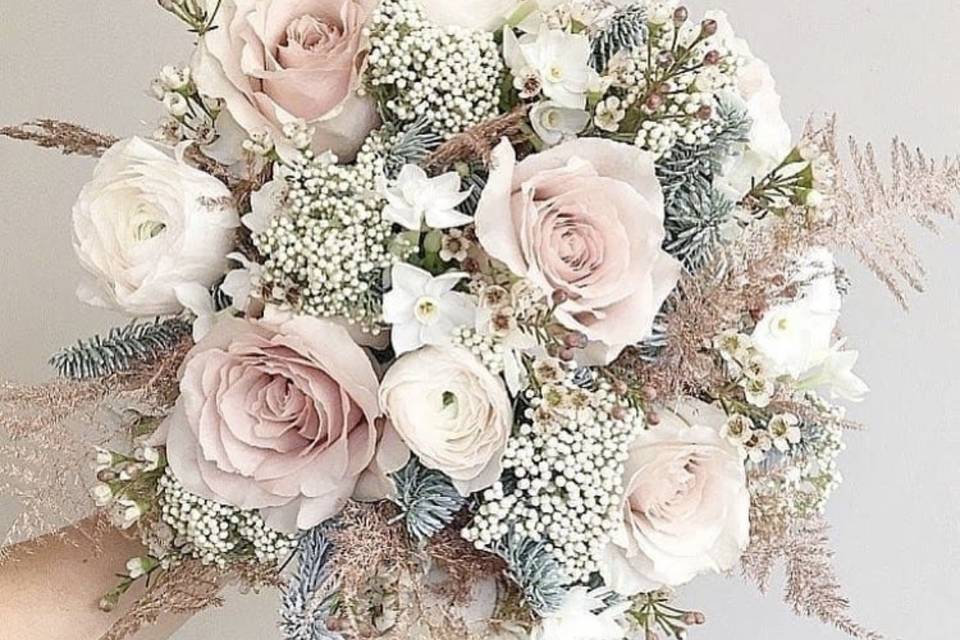 Soft color bouquet