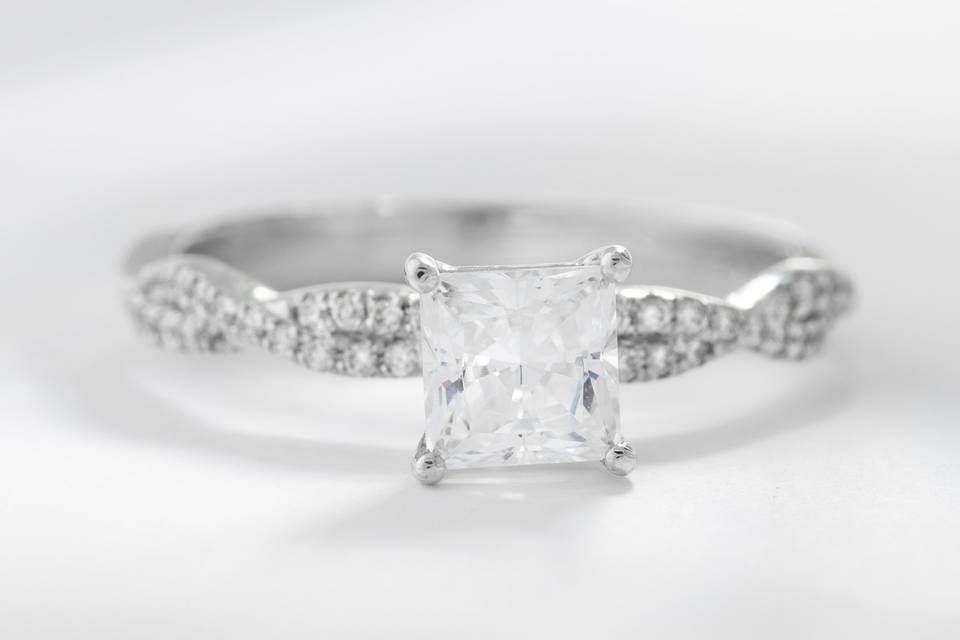 Twisted Pavé Princess Cut