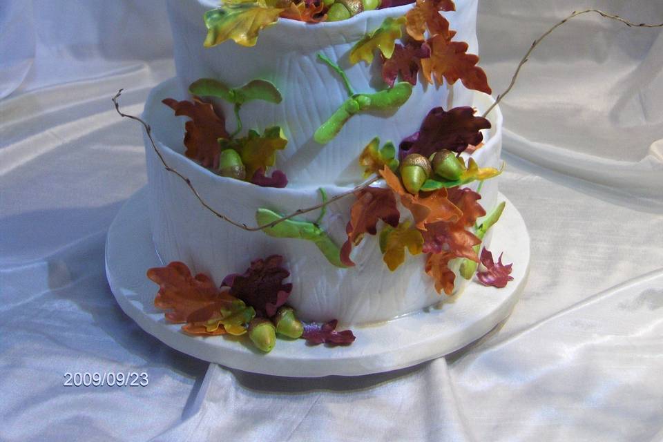 fall leaves cake 002.JPG