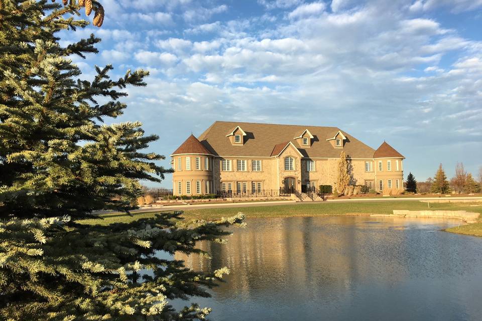 Lundy Manor Wine Cellars