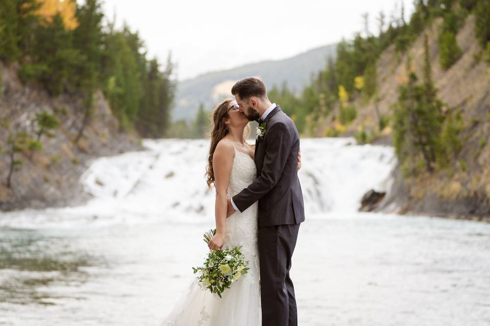 Bow Falls wedding photos