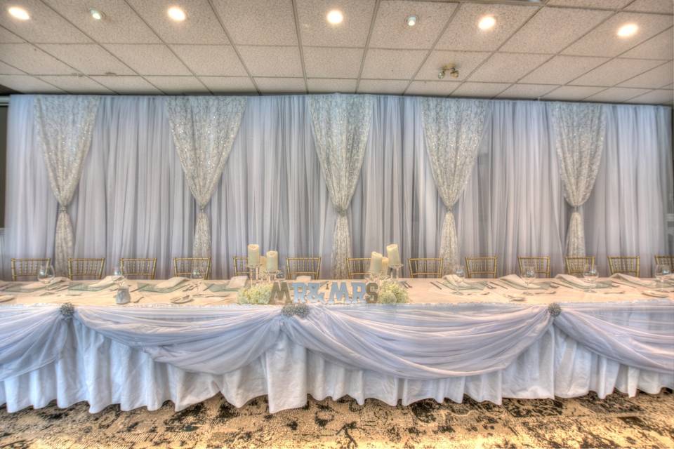 Head table w/ draping