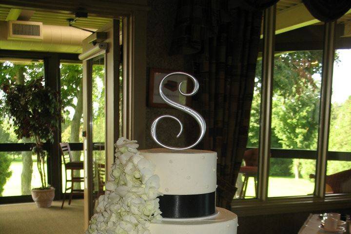 Whitby wedding cake